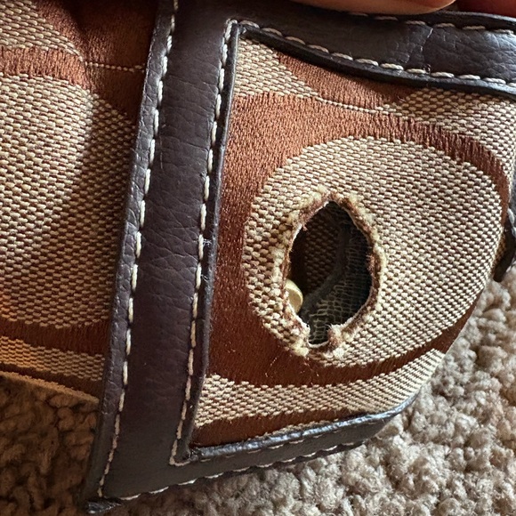 Brown Patterned Handbag - Picture 3 of 9